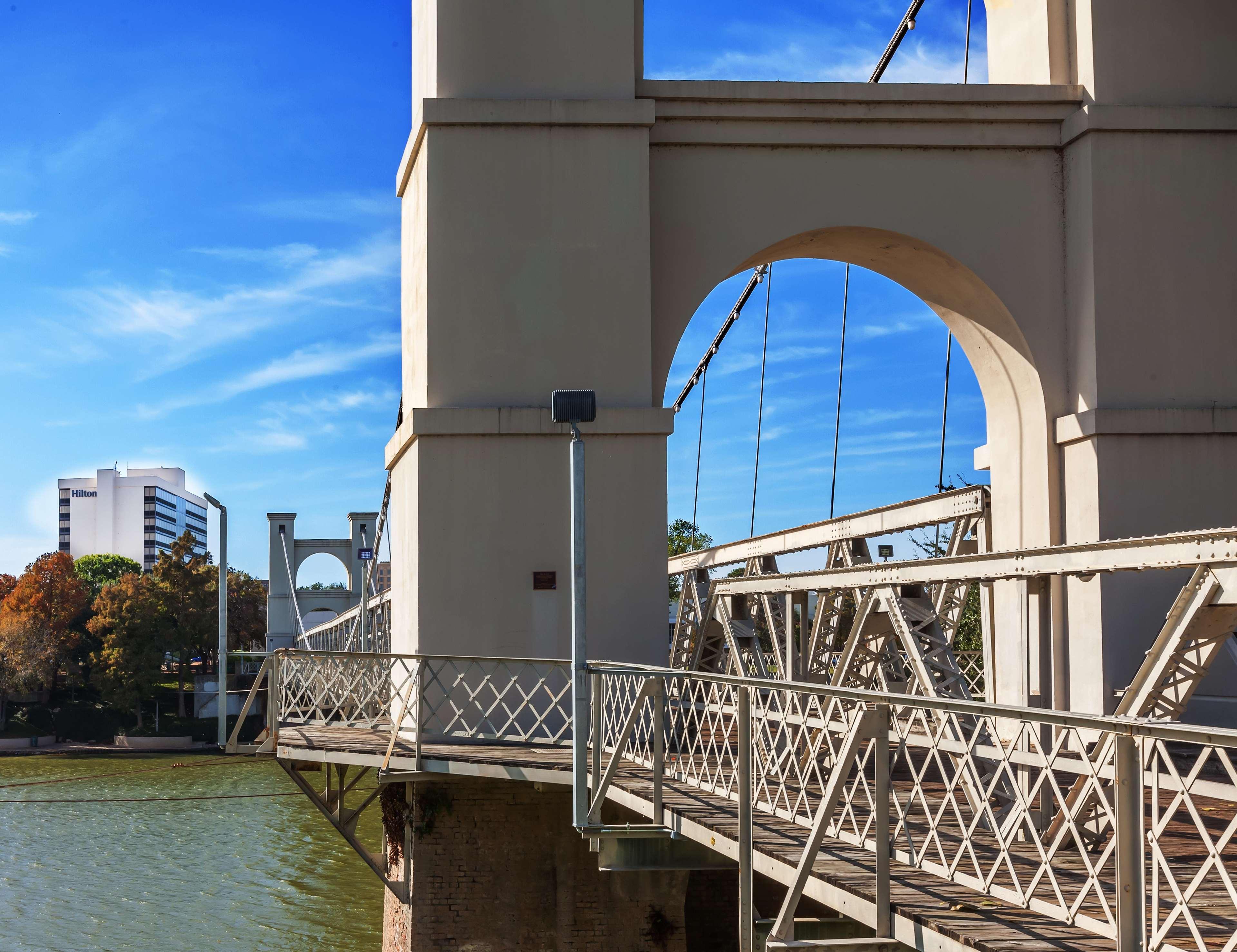Hotel Hilton Waco Zewnętrze zdjęcie